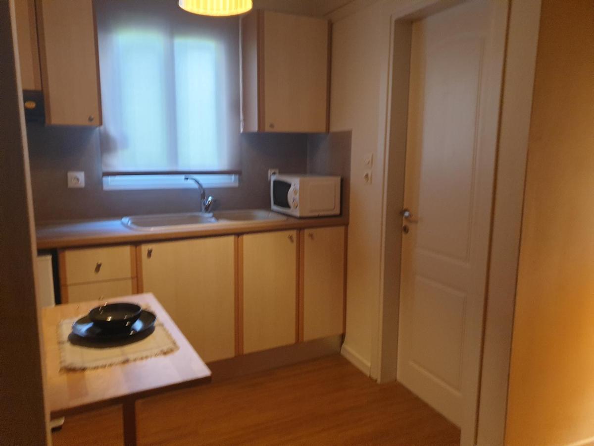 A Pleasent Small -Studio Close To The Port Of Volos Esterno foto